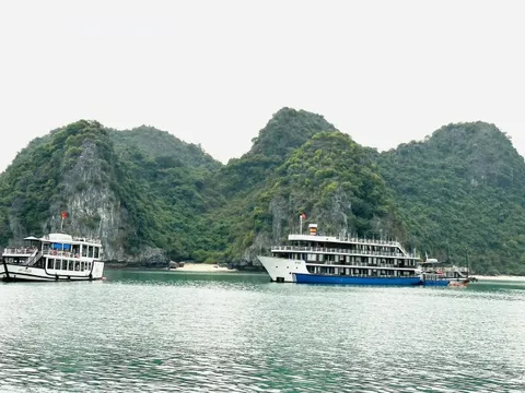 Bài 2: Phát triển du lịch biển, đảo chuyên nghiệp, trở thành điểm đến hấp dẫn