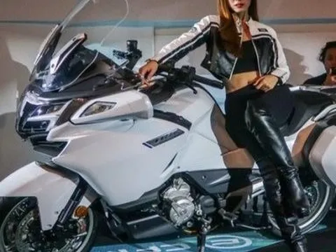 Ra mắt ‘hàng khủng’ 2024 CFMoto 1250TR-G giá gần nửa tỷ