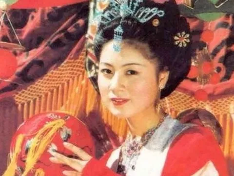 Tây du ký 1986: Mẹ Đường Tăng chỉ xuất hiện 3 phút nhận cát-xê “khủng”, được chuyên cơ đưa đón