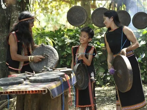 Chuyện bảo tồn văn hóa và du lịch