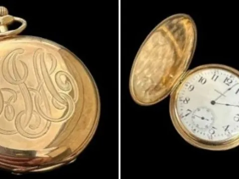 Chiếc đồng hồ “bé xíu" giá tận 38 tỷ đồng, đại gia vẫn xuống tiền mua