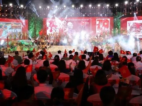 Thanh Hóa: Hàng ngàn người tham gia cầu truyền hình kỷ niệm chiến thắng Điện Biên Phủ