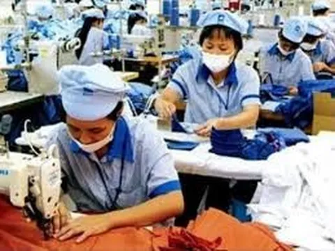 Năm 2024, chưa đủ tuổi nghỉ hưu nhưng đủ năm đóng bảo hiểm xã hội thì giải quyết ra sao?
