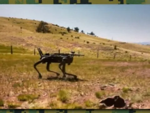 Đặc nhiệm Mỹ thử nghiệm “chó robot” trang bị vũ khí kích hoạt từ xa