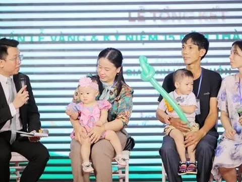 Giọt nước mắt hạnh phúc của các gia đình mòn mỏi “tìm” con