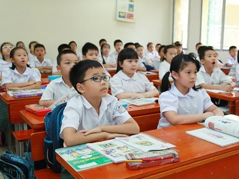 Lồng ghép giáo dục quốc phòng và an ninh trong trường tiểu học