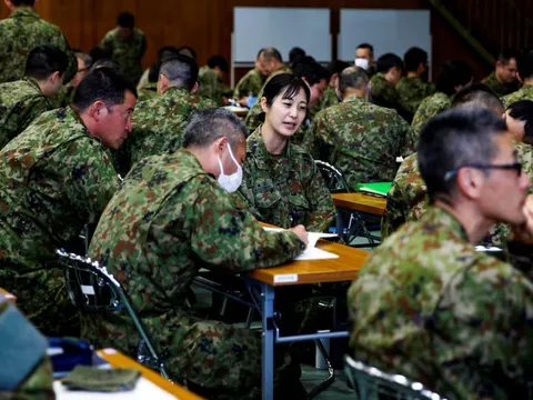 Nhật Bản nỗ lực ngăn chặn nạn quấy rối nữ quân nhân