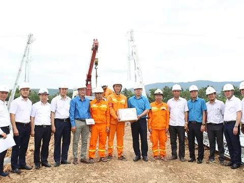 Đồng hành cùng người lao động trên công trường dự án đường dây 500kV mạch 3