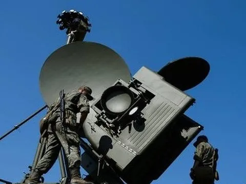 Nga phát triển hệ thống tác chiến điện tử (EW) di động chống FPV drone