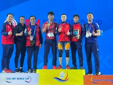 Việt Nam có huy chương Vàng cử giật tại Cúp Cử tạ thế giới