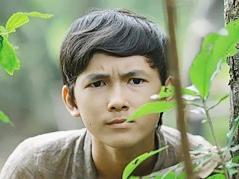 Bất ngờ với sao nhí Tôi Thấy Hoa Vàng Trên Cỏ Xanh “thoát kén” ngoạn mục