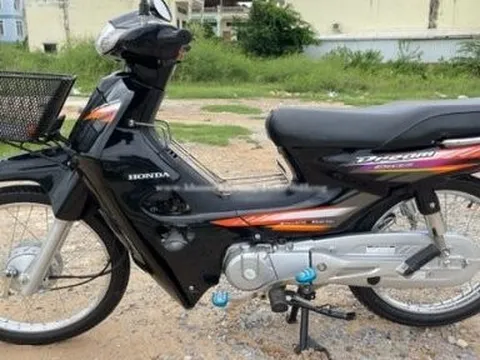 Honda Dream cũ hơn 20 năm, vẫn giữ giá vài nghìn đô