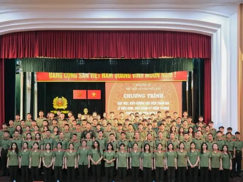 Gặp mặt, biểu dương cán bộ và học viên tham gia lễ diễu binh diễu hành kỷ niệm 70 năm chiến thắng Điện Biên Phủ