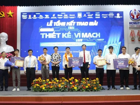 TPHCM: Trao giải cuộc thi thiết kế vi mạch cho đô thị thông minh lần 1