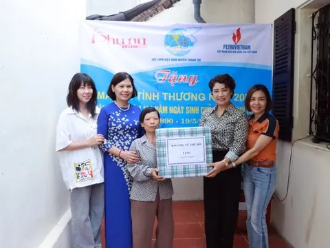 Báo Phụ nữ Thủ đô bàn giao mái ấm đầu tiên trong số 40 mái ấm cho phụ nữ nghèo năm 2024