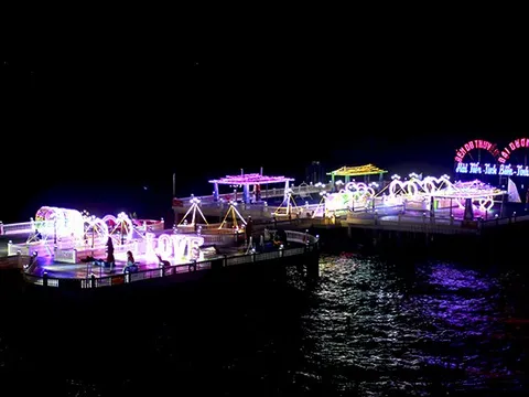 “Hải Tiến - biển hát khúc tình ca”