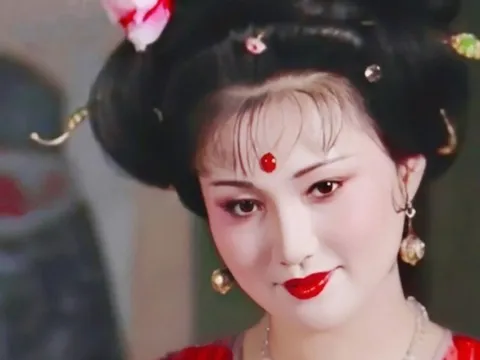 Lâm Phương Bình “Dương Quý Phi đẹp nhất màn ảnh”: Từng bị hãm hại nhiều lần vì quá đẹp, U60 vẫn đẹp xuất sắc