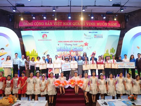 Hàng nghìn thiếu niên tham gia chương trình “Vươn cao ước mơ”