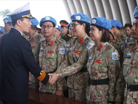 Chiến sĩ “mũ nồi xanh” Việt Nam một thập kỷ mang sứ mệnh gìn giữ hòa bình