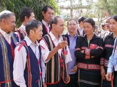 Dự kiến bổ sung chính sách chi thăm hỏi một số đối tượng là người dân tộc thiểu số