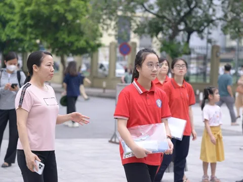Từ 1/6, thí sinh bắt đầu bước vào cuộc đua tuyển sinh lớp 10 chuyên tại Hà Nội
