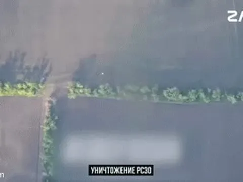 Hoả lực Nga phô diễn sức mạnh, khí tài Ukraine bốc cháy trước những đòn tấn công chính xác