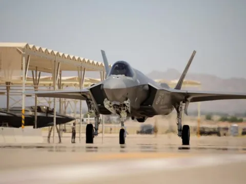 Tin vui cho khách hàng đang “mòn mỏi” chờ đợi tiêm kích tàng hình F-35
