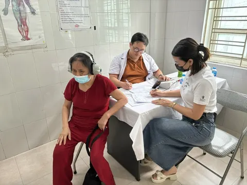 Tăng cường chăm sóc sức khoẻ người cao tuổi, nâng cao chất lượng dân số