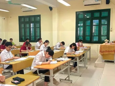 Gần 15.500 cán bộ, giáo viên, nhân viên coi thi lớp 10