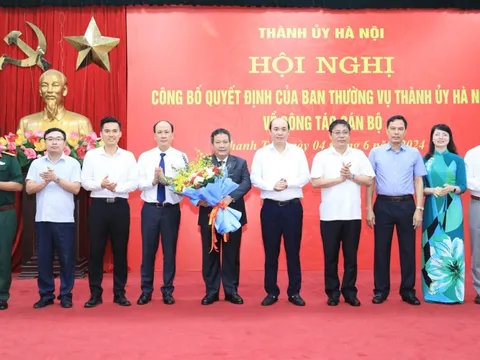 Hội nghị công bố quyết định của Ban Thường vụ Thành ủy về công tác cán bộ huyện Thanh Trì.