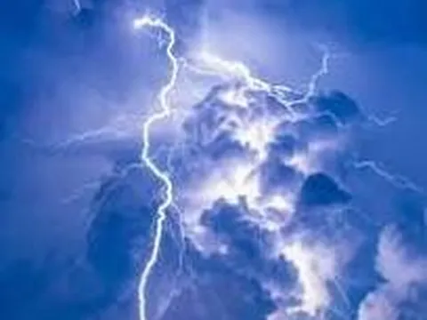 Ghi nhận 683 cú sấm sét ở các tỉnh, thành phố trên toàn quốc