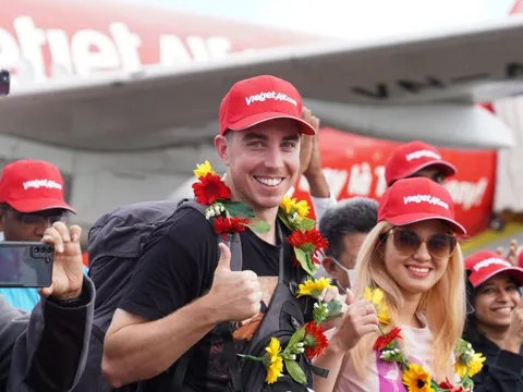 Giá vé máy bay đã 'hạ nhiệt'