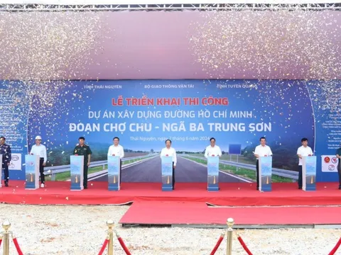 Khởi công xây dựng đường Hồ Chí Minh đoạn Chợ Chu-Ngã ba Trung Sơn