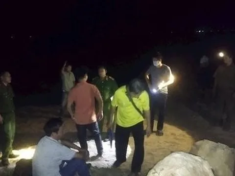Bình Thuận: Điều tra người đàn ông tử vong bất thường trong khe đá