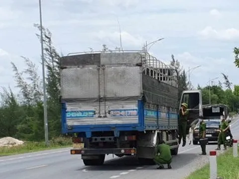 Quảng Bình: Phát hiện người đàn ông tử vong trong cabin xe tải