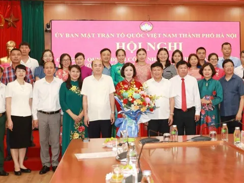 Huyện Thanh trì: Công bố quyết định các chức danh trong Ban Thường trực Ủy ban MTTQ Việt Nam Huyện