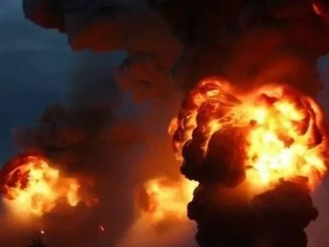 Nga tấn công chính xác kho đạn, xe tăng Abrams nổ tung