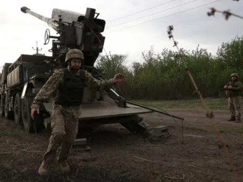 Ông Scholz và ông Orbán nói về lo ngại xung đột leo thang ở Ukraine