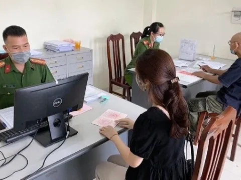 2 năm mới về quê, có bị xóa đăng ký thường trú?