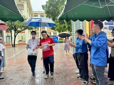 Hà Nội kết thúc môn thi Toán vào lớp 10 THPT an toàn, nghiêm túc