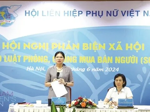 Tăng cường cơ sở pháp lý để Hội phụ nữ thực hiện chức năng bảo vệ phụ nữ, trẻ em