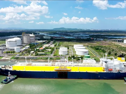 PV GAS đón chuyến tàu LNG thứ 5 về Việt Nam