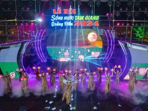 Vui cùng sóng nước Tam Giang