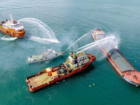 Diễn tập ứng phó sự cố tràn dầu quy mô lớn tại Thừa Thiên Huế