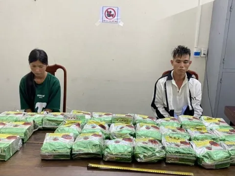 Bắt giữ 2 vợ chồng vận chuyển 30kg ma túy đá