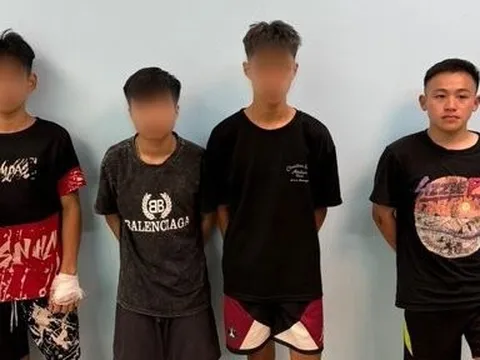 Bắt khẩn cấp đối tượng lạng lách, đánh võng trên cầu Nhật Tân