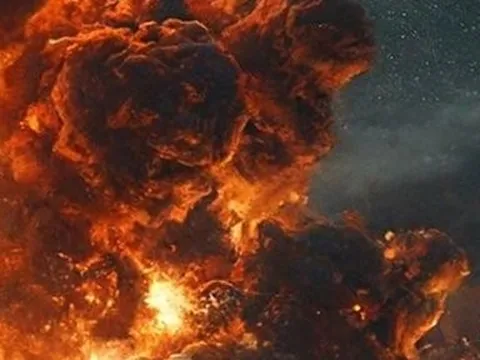 Hệ thống tên lửa phóng loạt Ukraine nổ tung sau đòn tấn công chính xác của tên lửa Nga