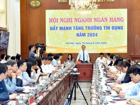 Thúc đẩy tăng trưởng tín dụng, nỗ lực duy trì lãi suất hợp lý