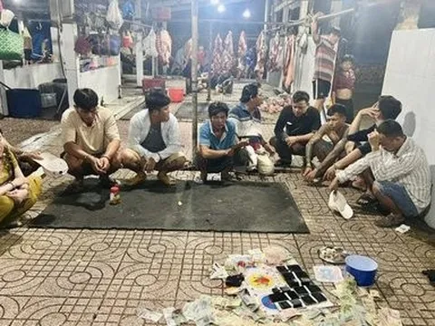 Vĩnh Long: Triệt xoá điểm đánh bạc có bố trí người cảnh giới