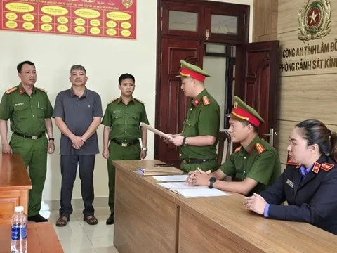 Bắt Chủ tịch và Phó Chủ tịch xã liên quan vụ khai thác cát trái phép